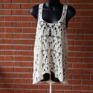 Solitaire Crochet Lace Tank Size M